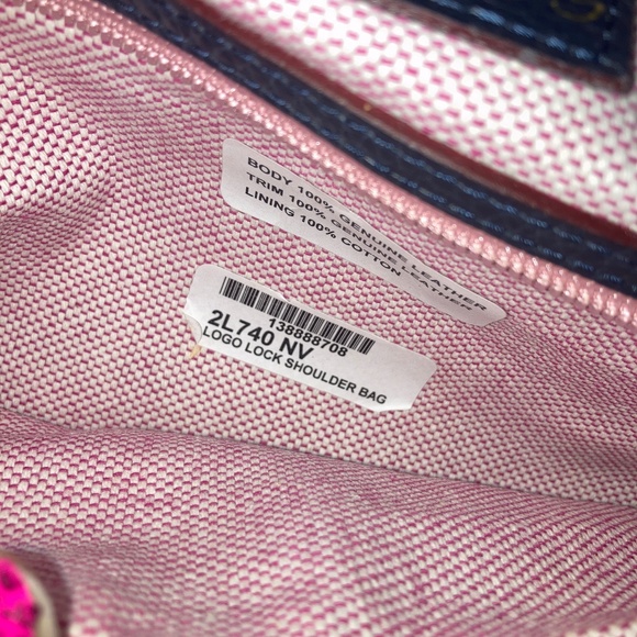 Dooney & Bourke Sorrento Logo Lock Sac Italian Leather Large Shoulder Tote Bag - Picture 7 of 7